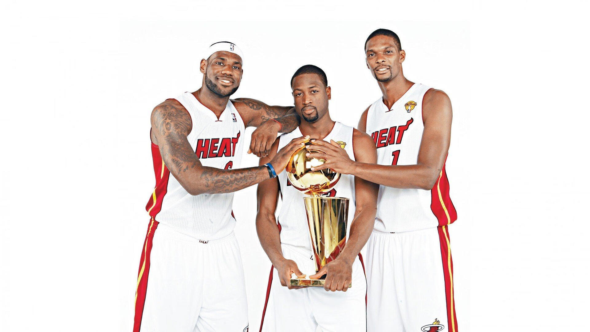 上海队冲垮广东队，东契奇统治全场背后的篮球哲学革命