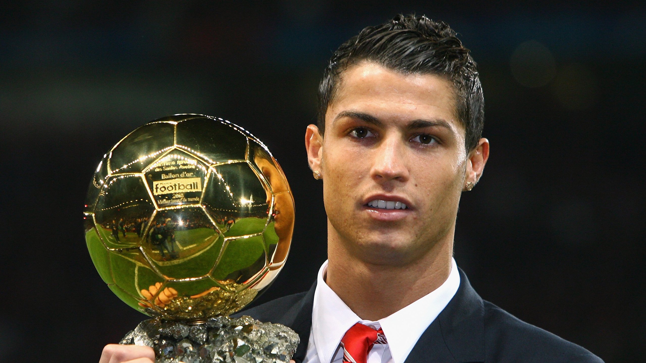 劳塔罗关键进球定乾坤，土耳其爆冷喀麦隆，足球世界里的蝴蝶效应