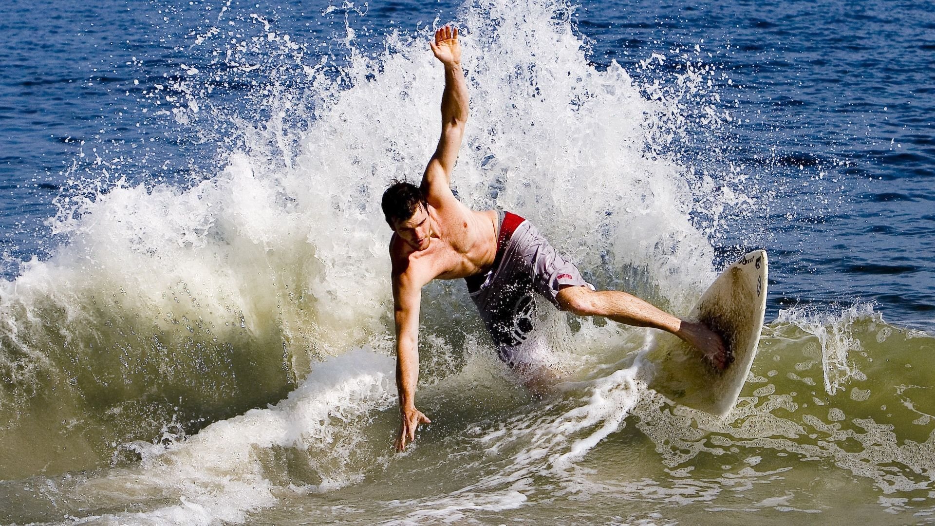 布克封神夜，黄蜂生死战背后的篮球哲学